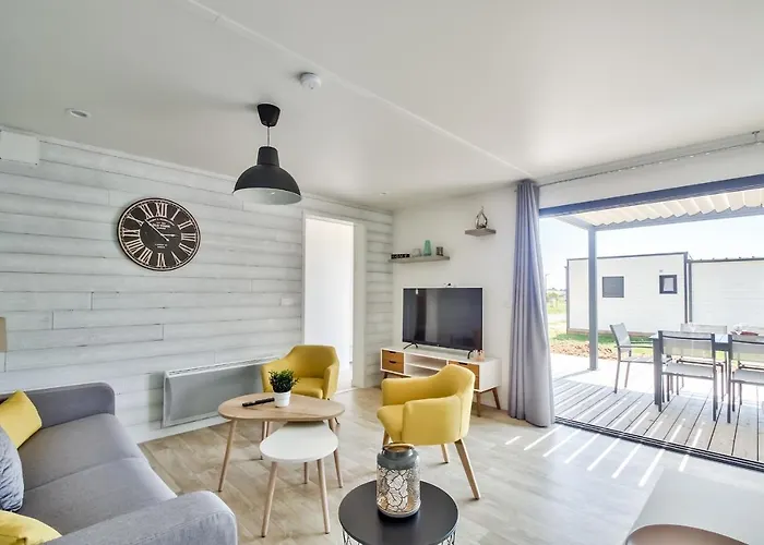 Pour 8 Dans Avec Piscine Chauffee *