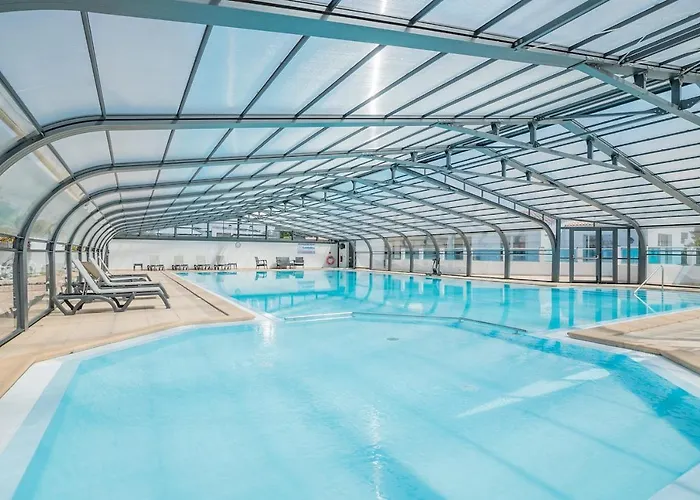 Pour 8 Dans Avec Piscine Chauffee Σαλέ *