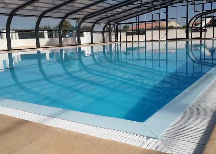 Pour 8 Dans Avec Piscine Chauffee Σαλέ *